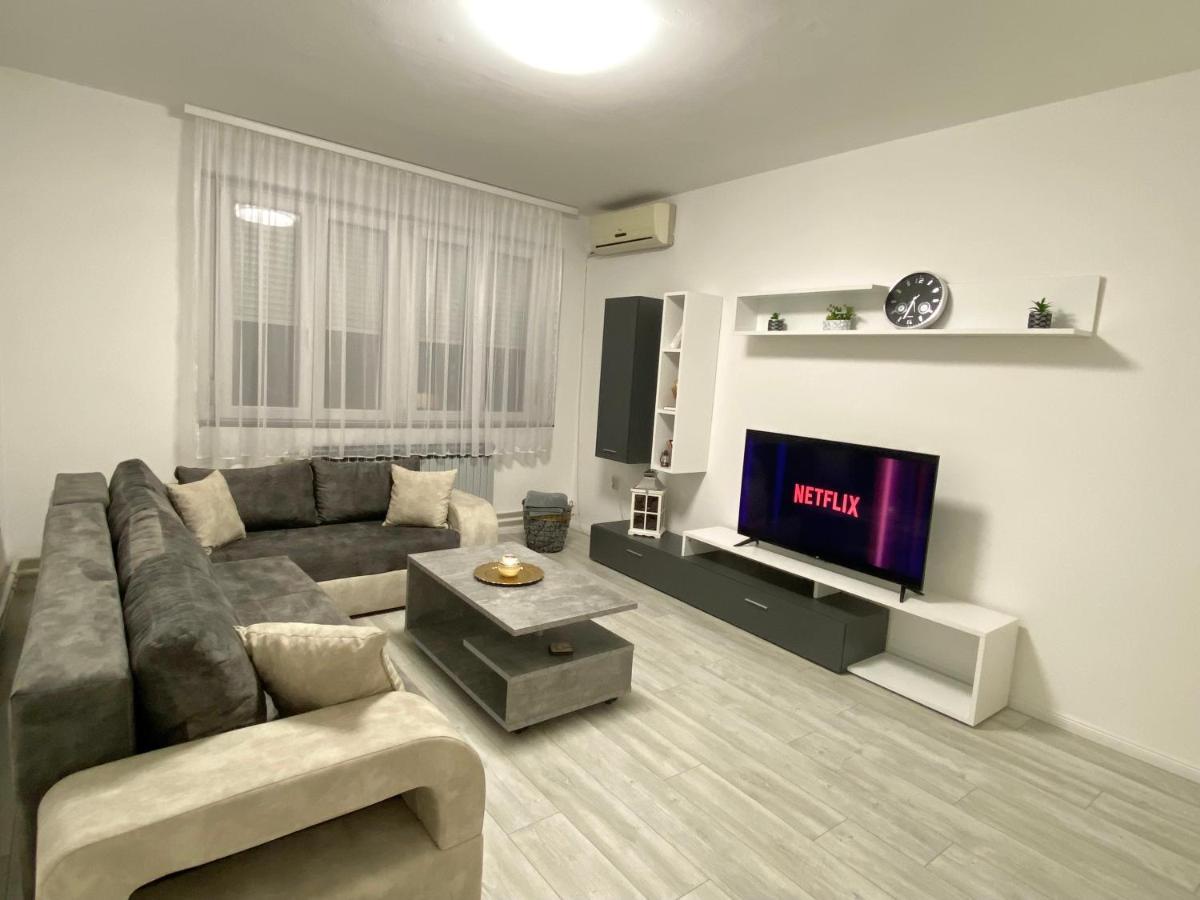 Apartamento Grand Royal Belgrado Exterior foto