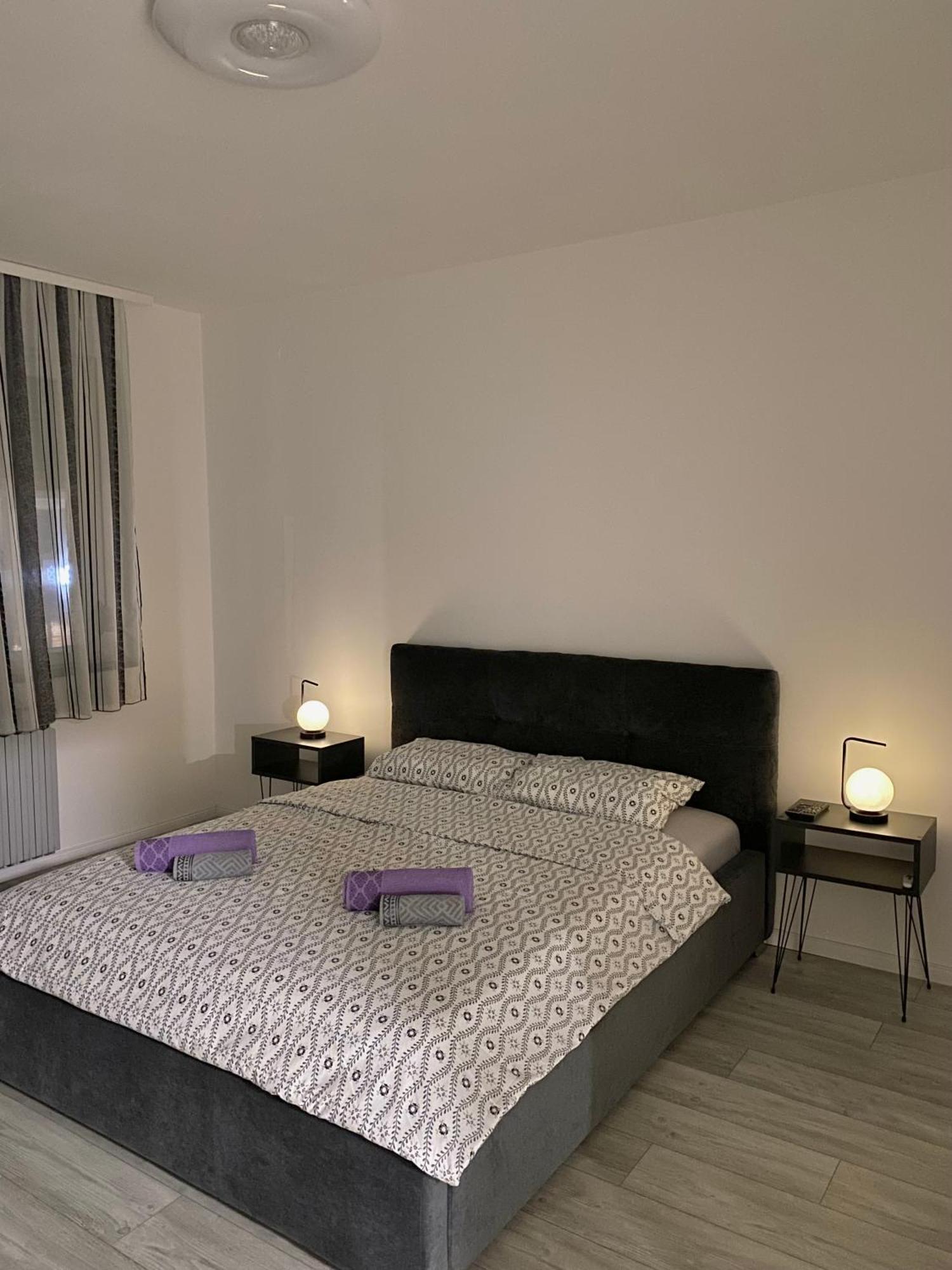 Apartamento Grand Royal Belgrado Habitación foto