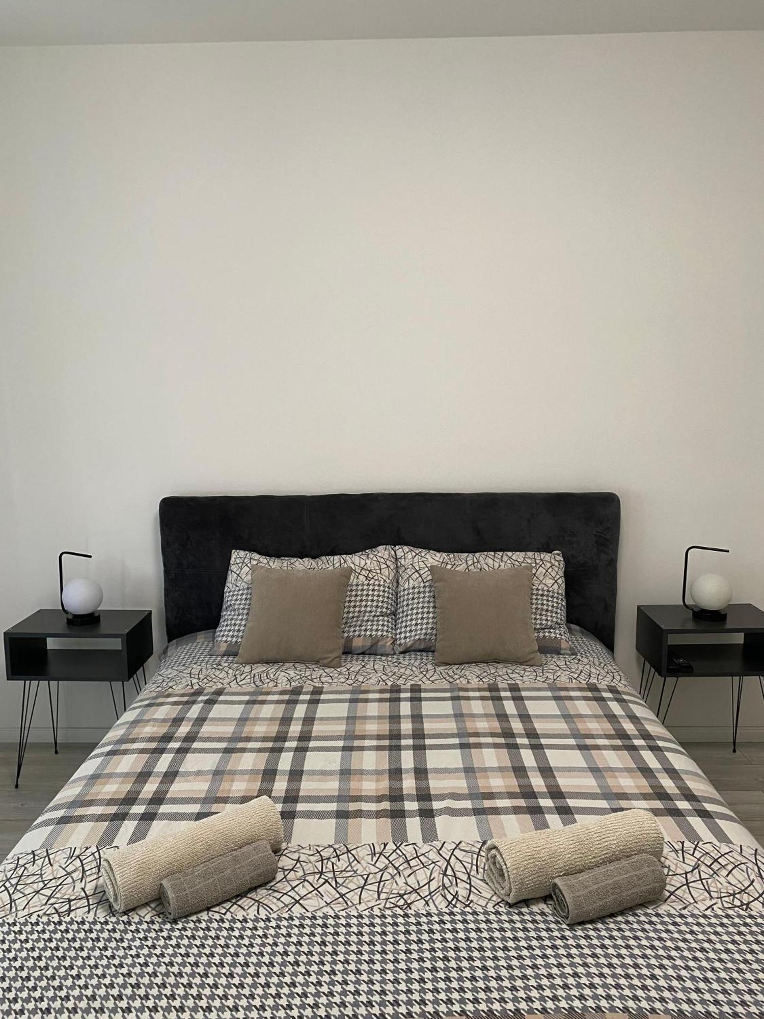 Apartamento Grand Royal Belgrado Exterior foto
